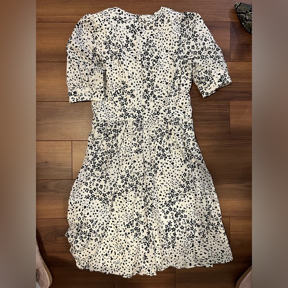 Spring/summer DKNY dress, size 4, never worn - Picture 2 of 4